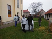 Stavíme sněhuláka s partnery,  rodiči a dětmi